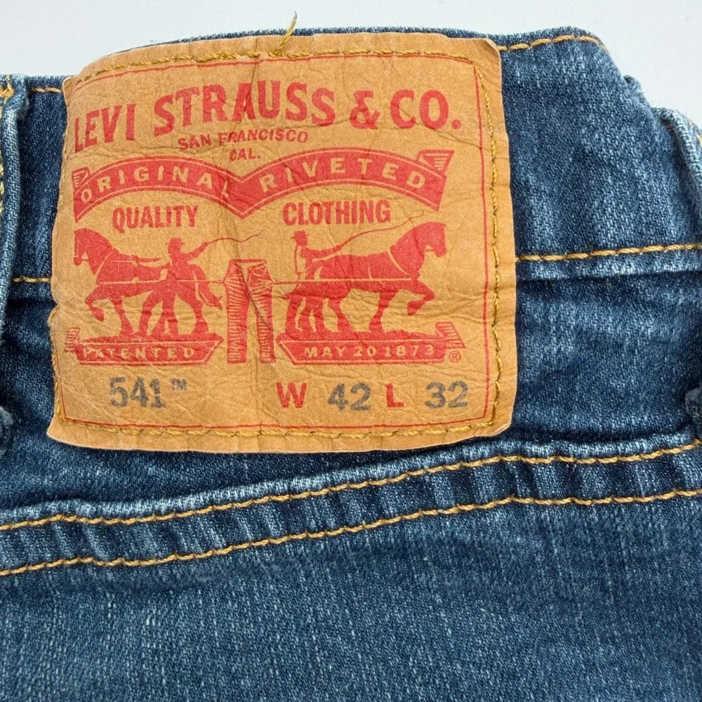 Levis levi 541